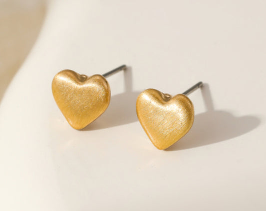 MATT GOLD HEART STUD