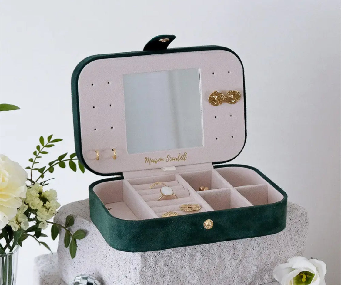 VELVET JEWELLERY BOX - GREEN