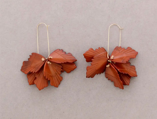 STATEMENT RESIN LEAF EARRINGS