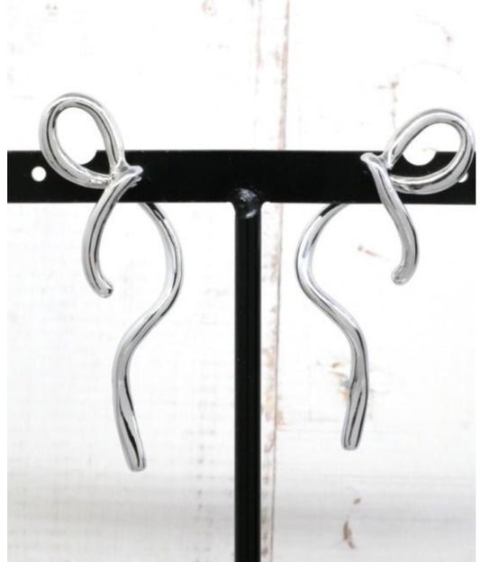 TWIST KNOT EARRINGS- SILVER