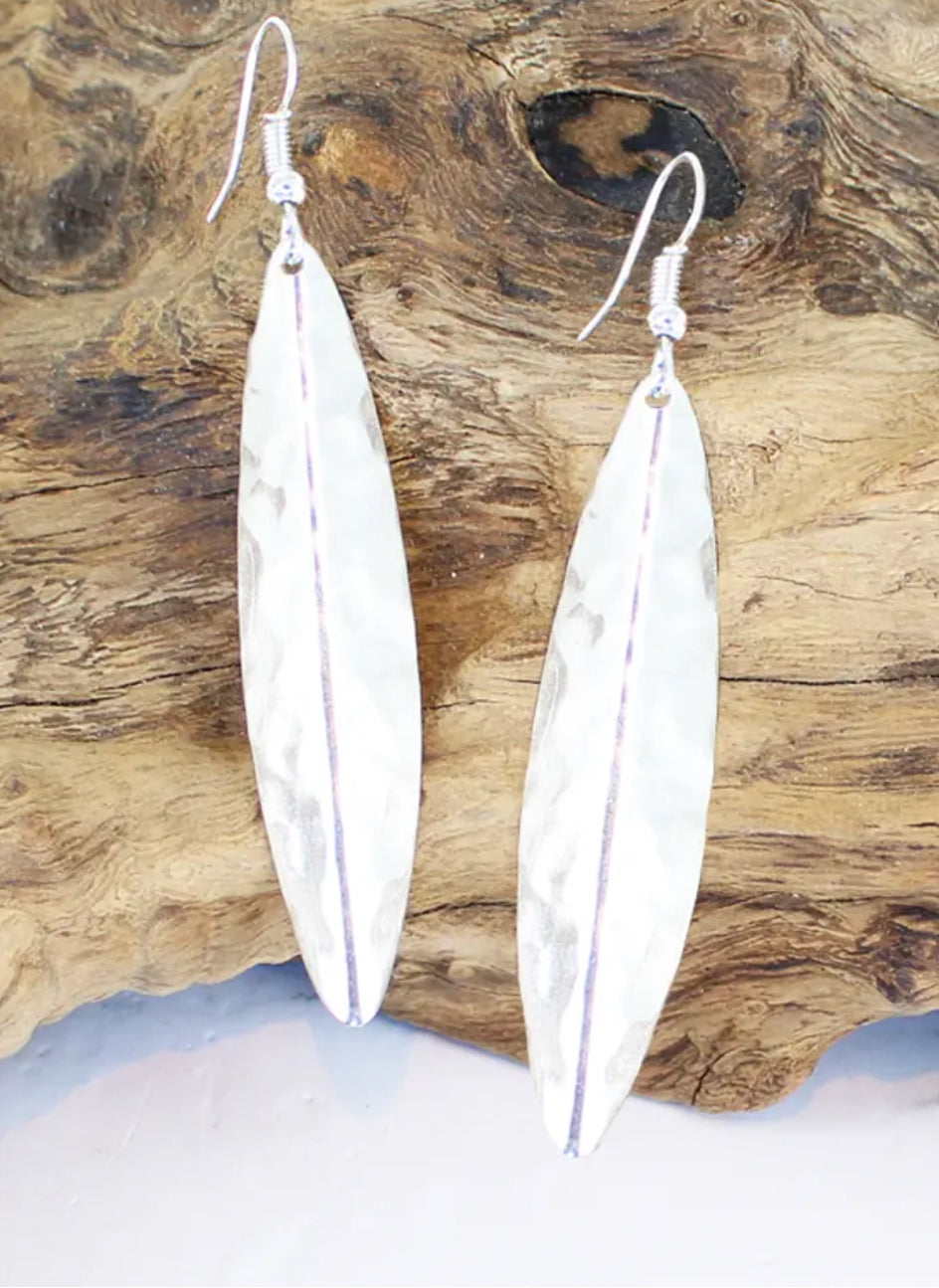 HAMMERED LONG OVAL DROP EARRINGS - SILVER