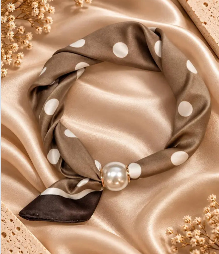 PEARL MAGNET NECK SCARF