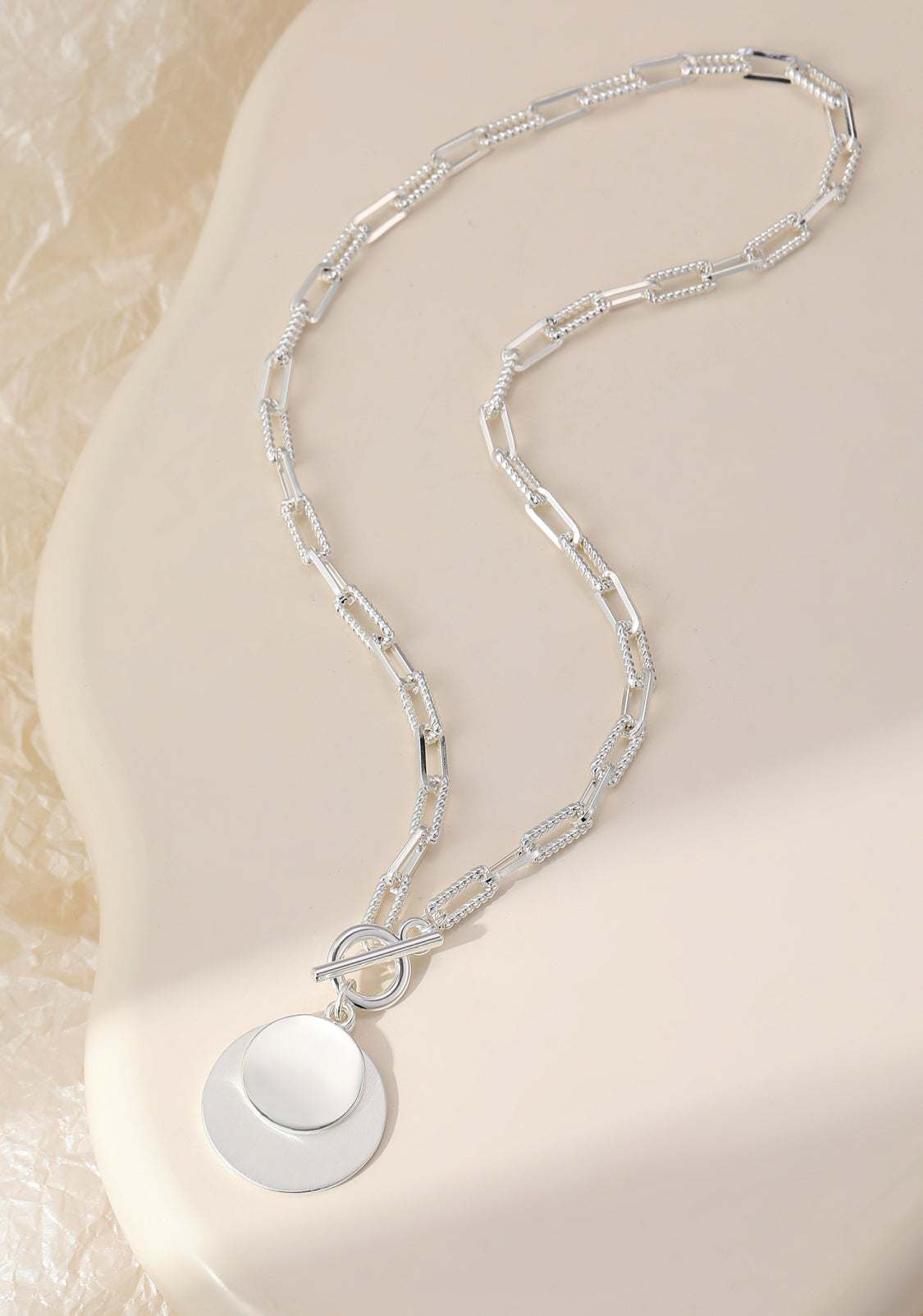 T-BAR DISC NECKLACE - SILVER