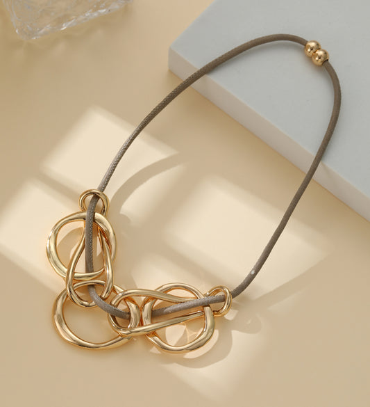 GOLD LOOPS MAGNET NECKLACE