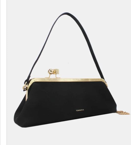CLASP BAGUETTE BAG - BLACK