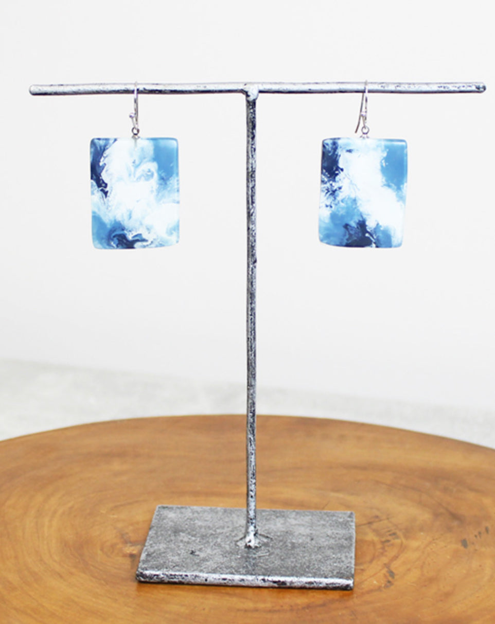 MARBLED RESIN DROP EARRINGS