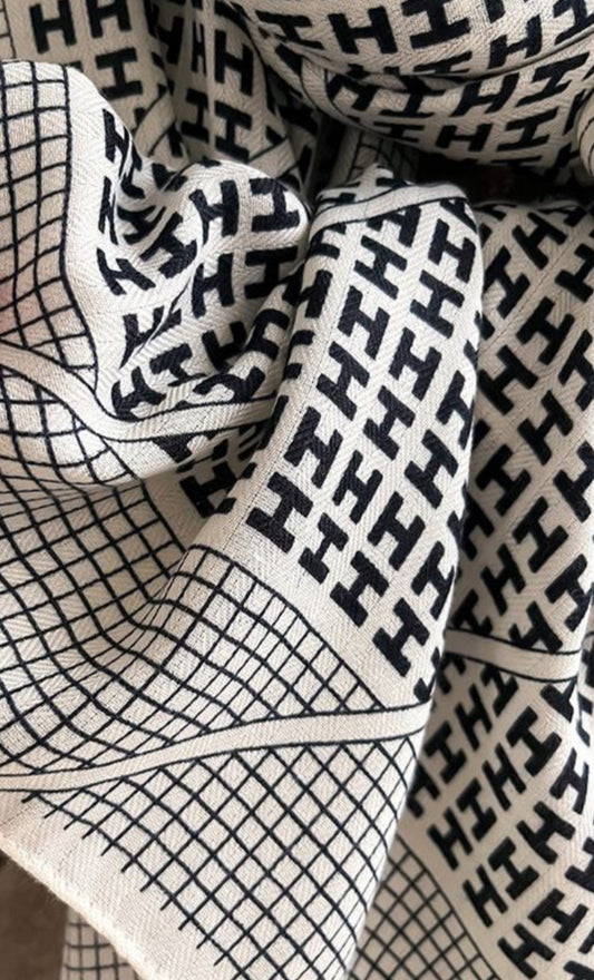 COTTON FEEL ‘H’ PRINY SCARF - BLACK/WHITE