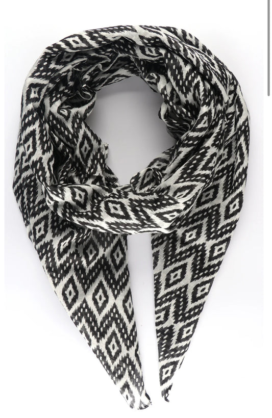 MONOCHROME IKAT COTTON PRINT SCARF