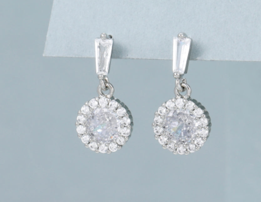 CRYSTAL DROP EARRINGS - SILVER