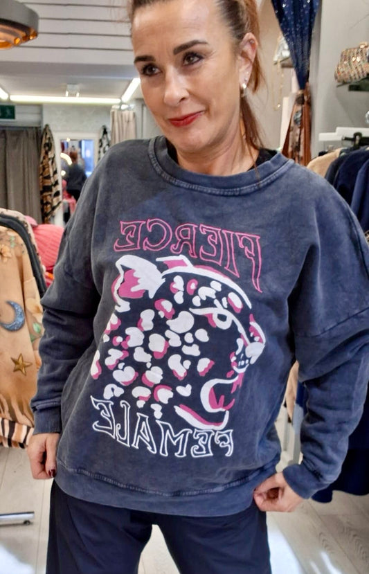 VINTAGE WASH GRAPHIC SWEATSHIRT-10-16