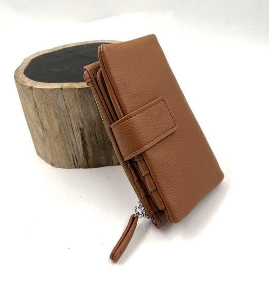 LARGE SOFT WALLET WITH REMOVABLE COIN COMPARTMENT- BROWN