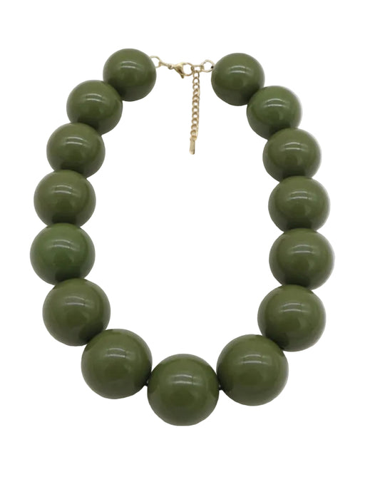 RESIN BEAD NECKLACE