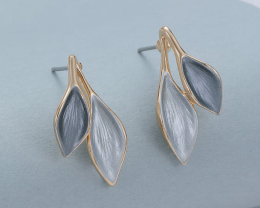 ENAMEL LEAF STUDS