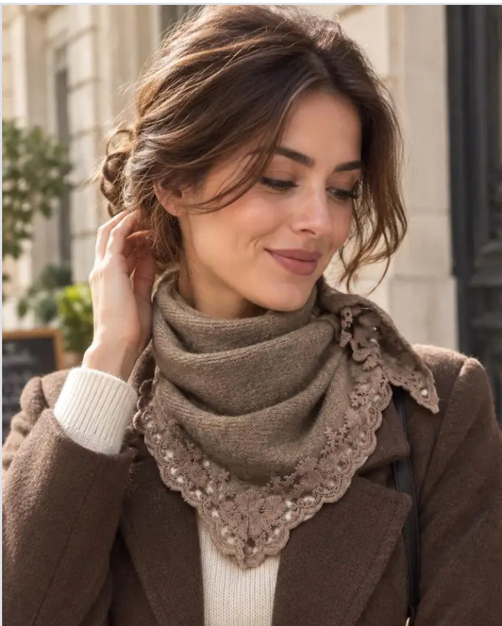 LACE TRIM TRIANGLE KNIT SCARF