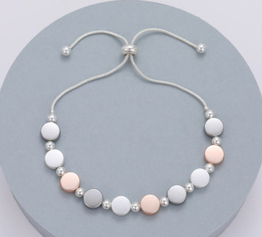 DISC TOGGLE BRACELET