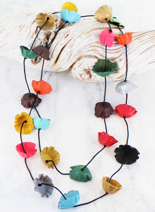 LEATHER FLOWER NECKLACE