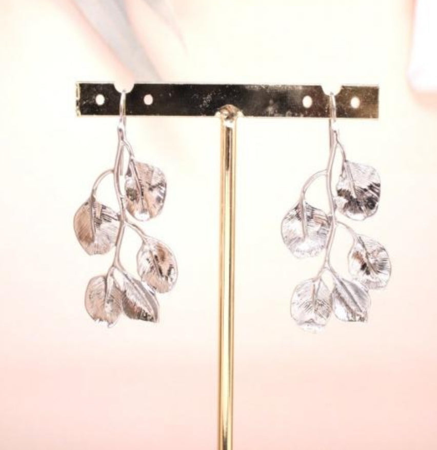 LEAF DROP EARRINGS - SILVER