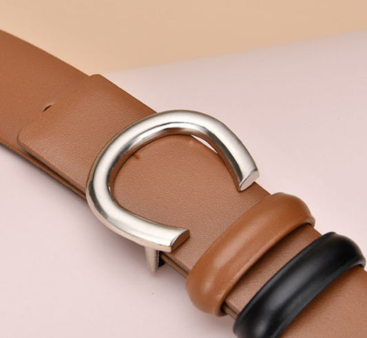 HORSESHOE BUCKLE LEATHER BELT - TAN