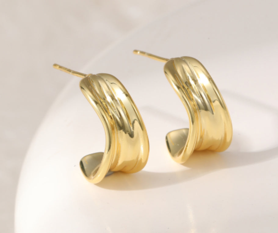 CHUNKY HOOP EARRINGS