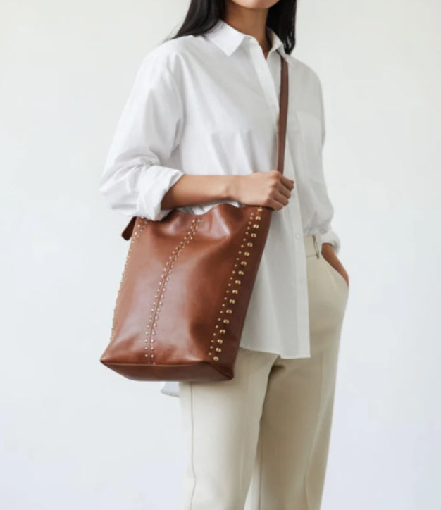 STUD SHOULDER BAG - TAN