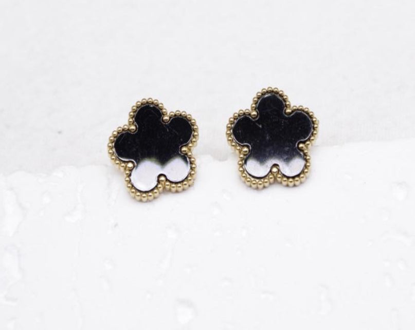 BLACK PETAL STUDS