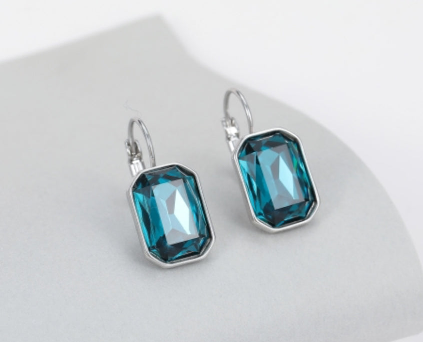 CRYSTAL DROP EARRINGS - TEAL