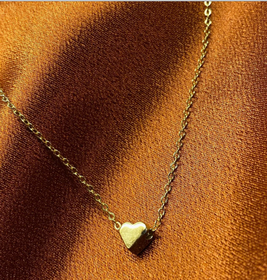 DKMV - A LITTLE BIT OF LOVE HEART NECKLACE - 14CT GOLD PLATED