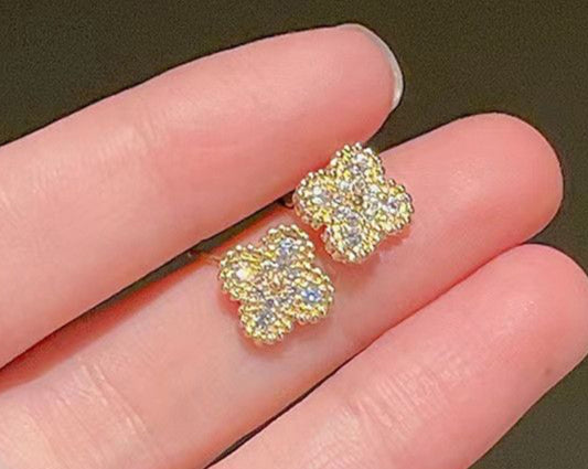 GOLD CRYSTAL PETAL STUD EARRINGS