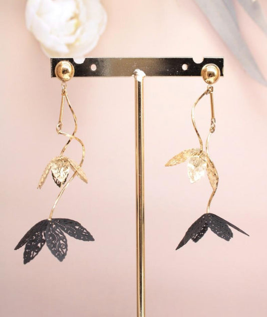 GOLD & BLACK FLOWER STATEMENT EARRINGS