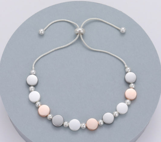 DISC TOGGLE BRACELET