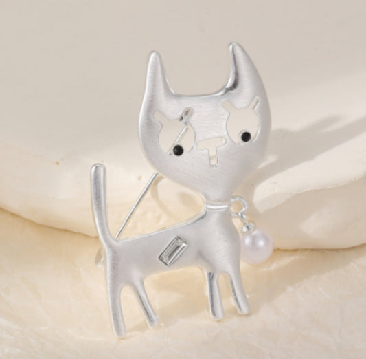 CAT BROOCH