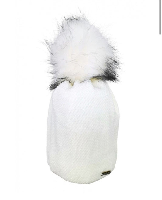 FLEECE LINED REMOVABLE POM HAT