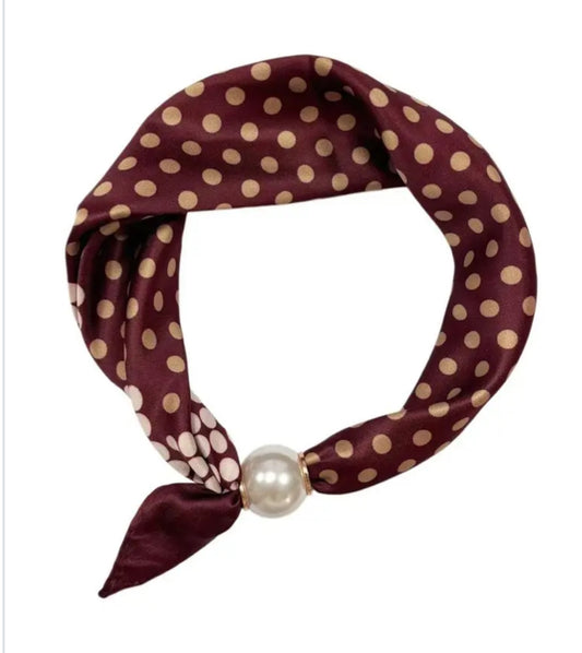 PEARL MAGNET SCARF