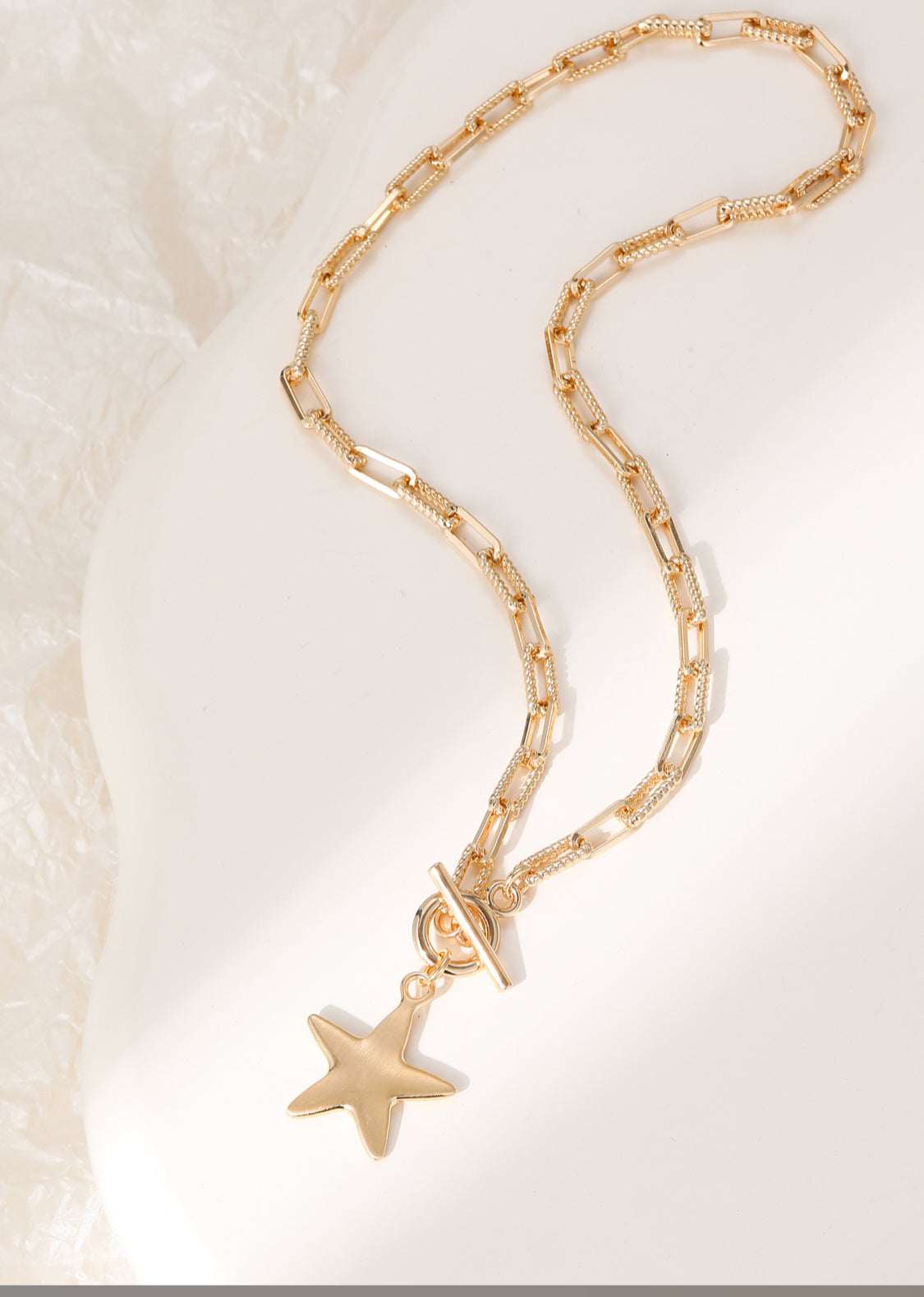 T-BAR STAR NECKLACE- GOLD