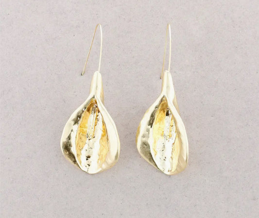 LEAF DROP EARRINGS - GOLD