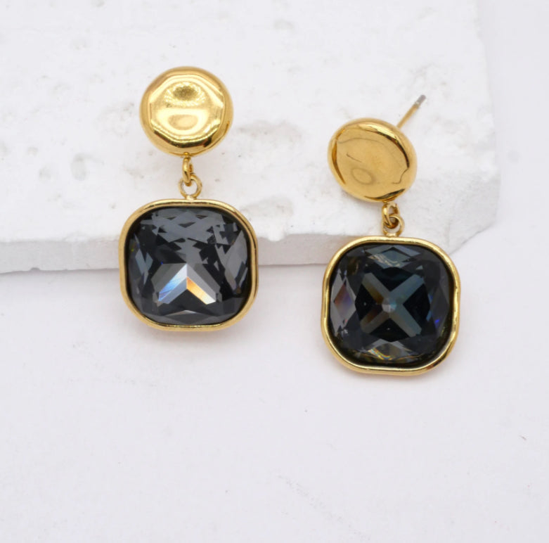 CRYSTAL STUD EARRINGS- BLACK