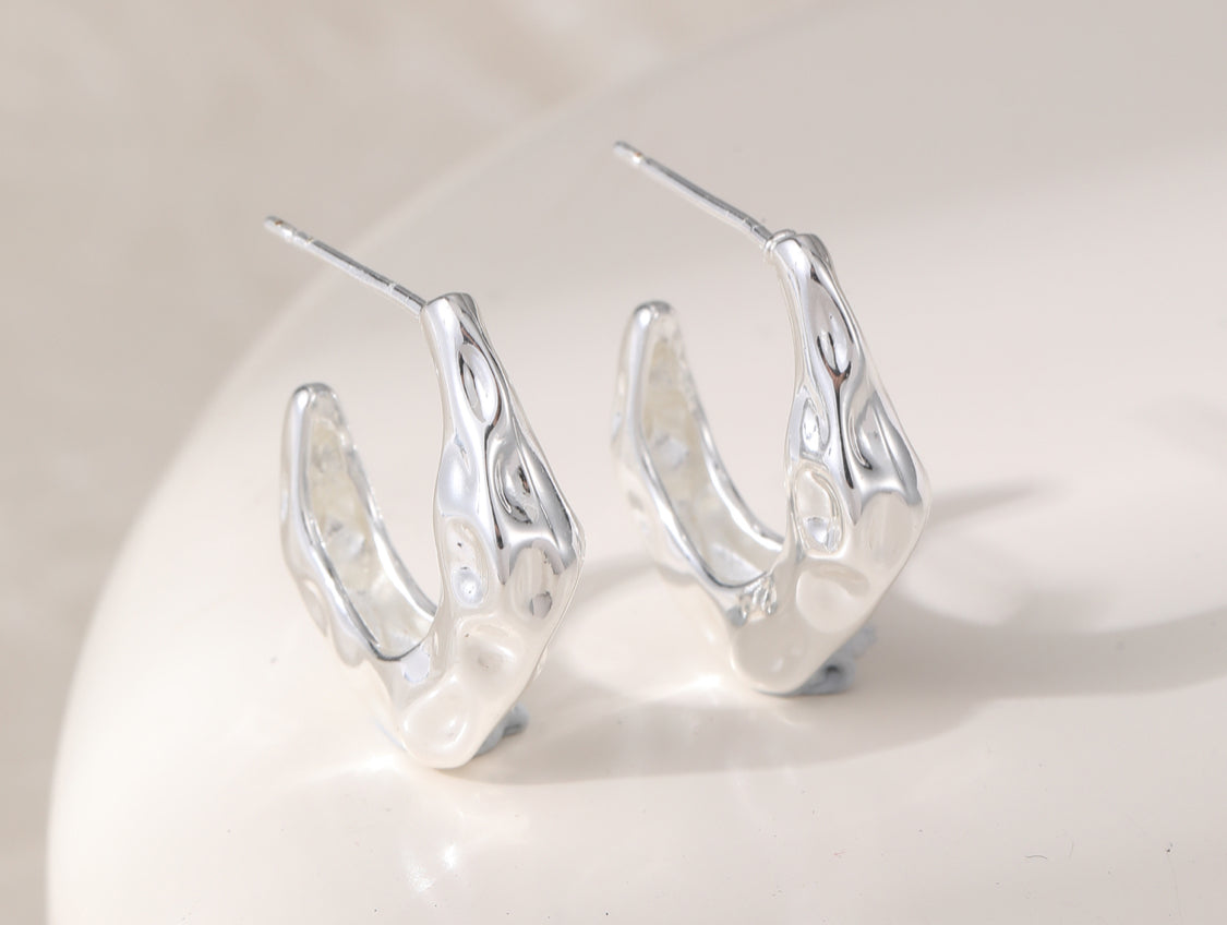 TEXTURED HOOP STUD EARRINGS