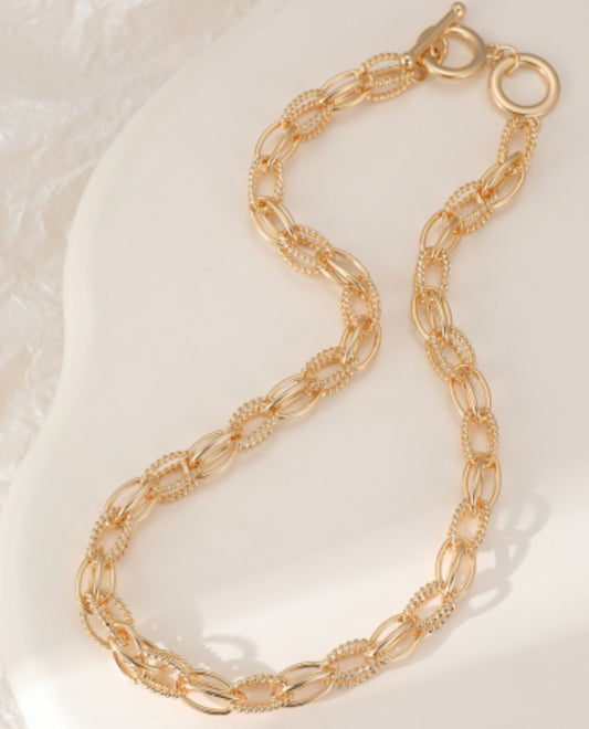 T-BAR MULTI LINK NECKLACE - GOLD