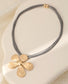 STATEMENT FLOWER MAGNETIC NECKLACE
