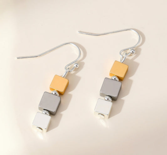 SQUARE HOOK DROP EARRINGS