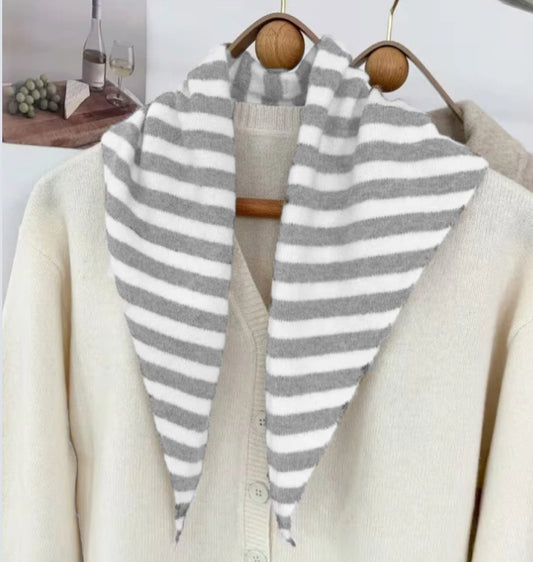 STRIPE KNIT TRIANGLE SCARF - GREY