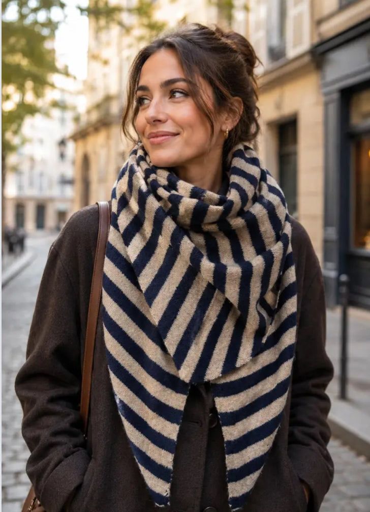 STRIPE TRIANGLE KNIT SCARF