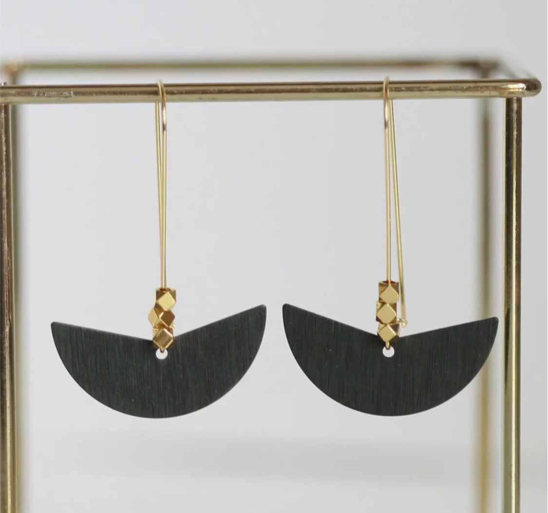 KAIKO HALF MOON BEAD BRASS EARRINGS