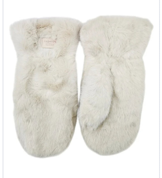 FAUX FUR MITTENS