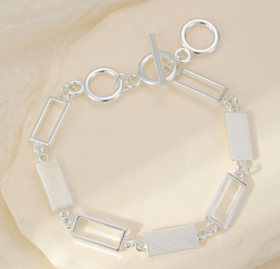 T-BAR BRACELET