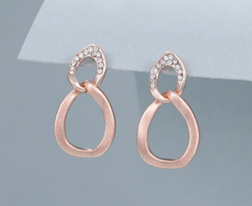 CRYSTAL CIRCLE STUDS