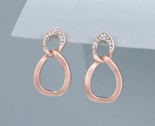 CRYSTAL CIRCLE STUDS