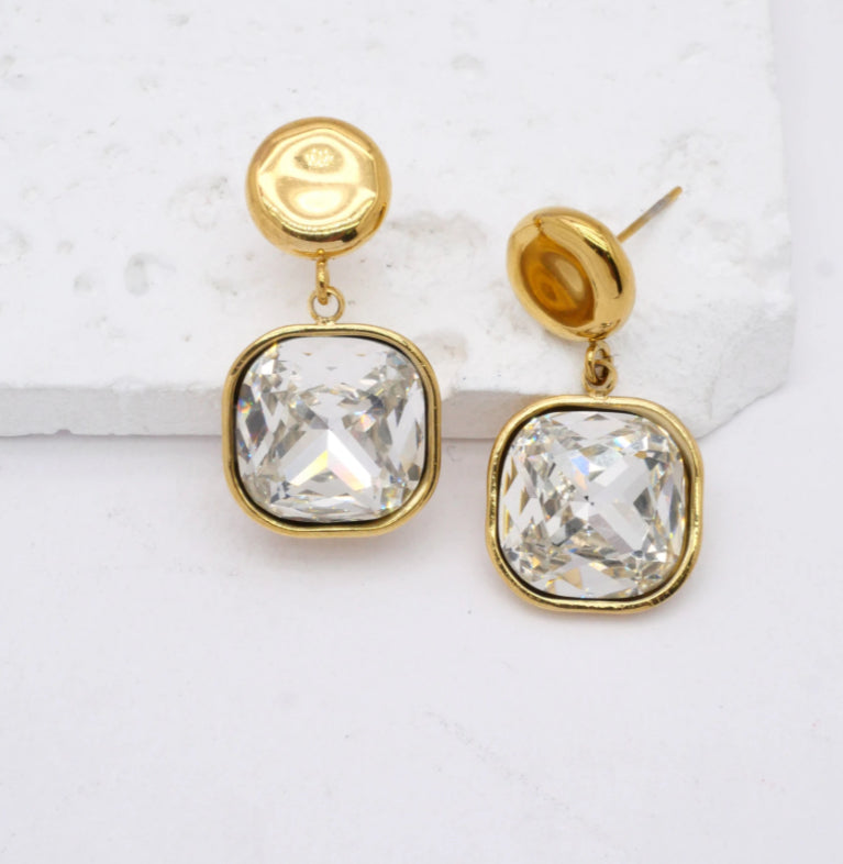 CRYSTAL STUD EARRINGS - WHITE