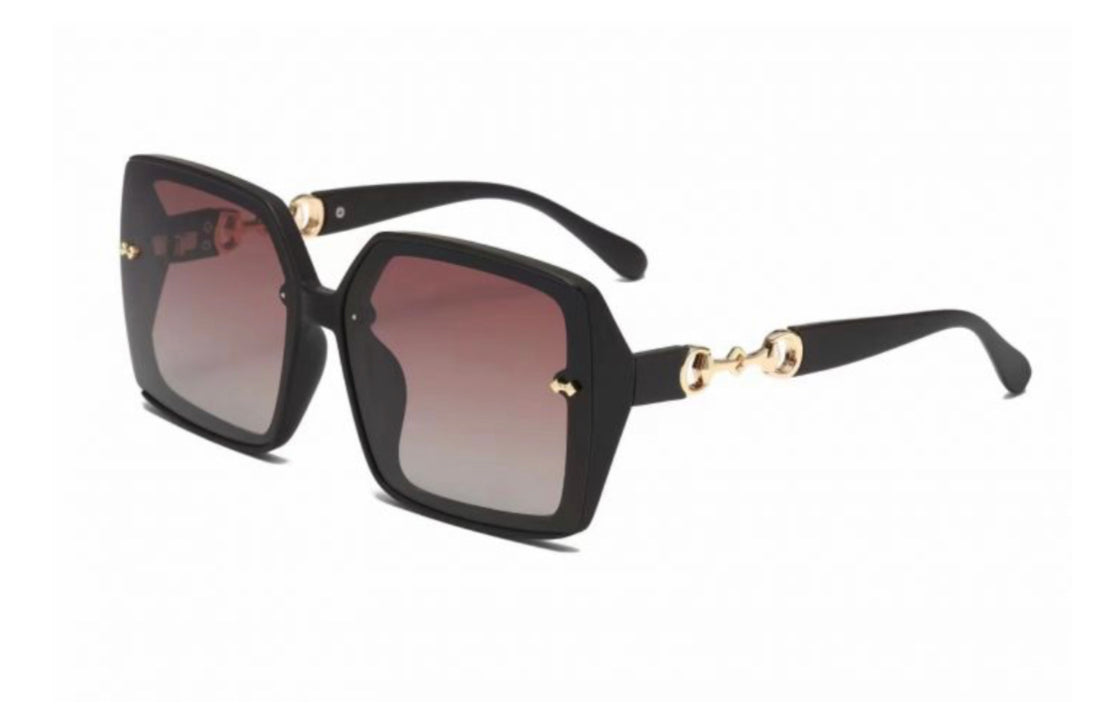 BLACK CHAIN DETAIL SUNGLASSES