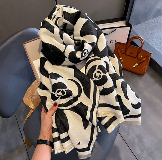 CAMELIA SCARF - BLACK/CREAM